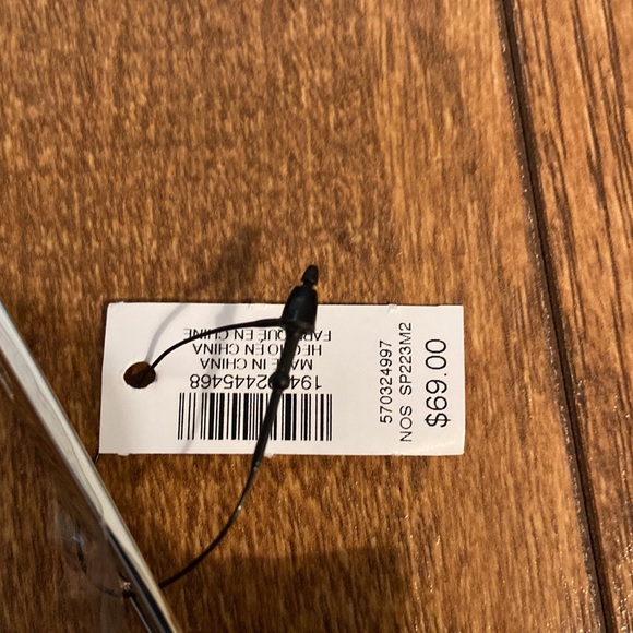 WHBM White Floral Clutch - Picture 8 of 12